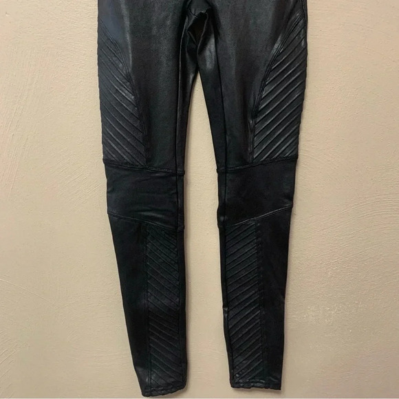 Spanx Faux Leather Moto Leggings Black Size XS Petite NWT New - Picture 6 of 16